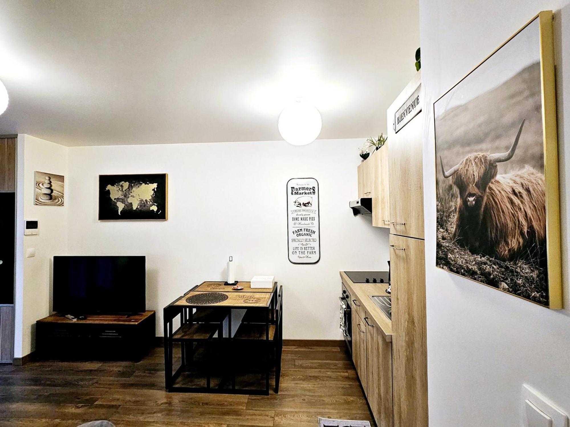 Passage Secret - Ideal Pro, Couples, Familles & Amis - Le Calme En Hypercentre - Wifi Haut Debit - Netflix - Machine A Laver - Gare, Cathedrale, Commerces, Restaurants & Transports En Commun A Moins De 10 Minutes A Pied Reims Exterior foto