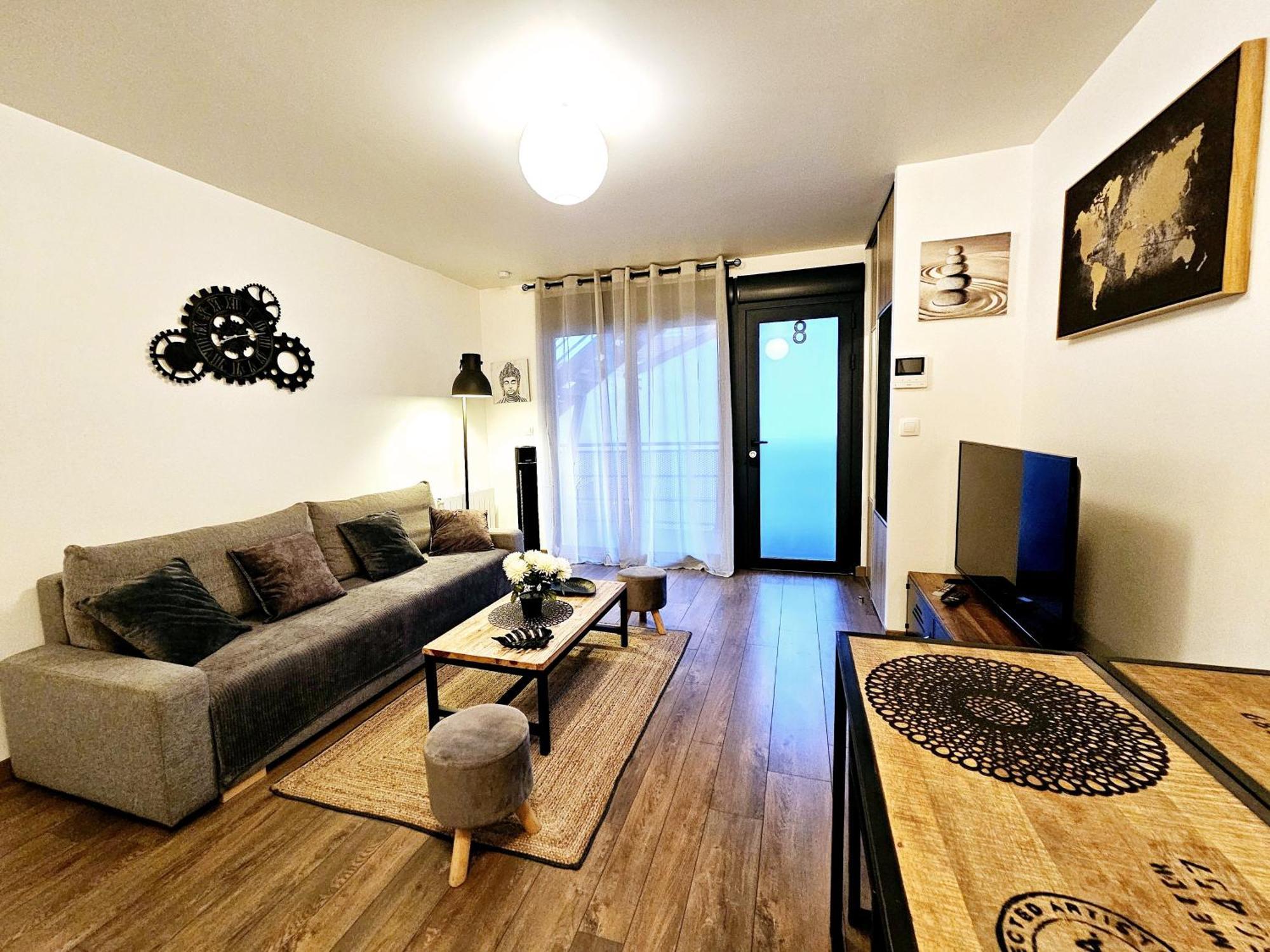 Passage Secret - Ideal Pro, Couples, Familles & Amis - Le Calme En Hypercentre - Wifi Haut Debit - Netflix - Machine A Laver - Gare, Cathedrale, Commerces, Restaurants & Transports En Commun A Moins De 10 Minutes A Pied Reims Exterior foto