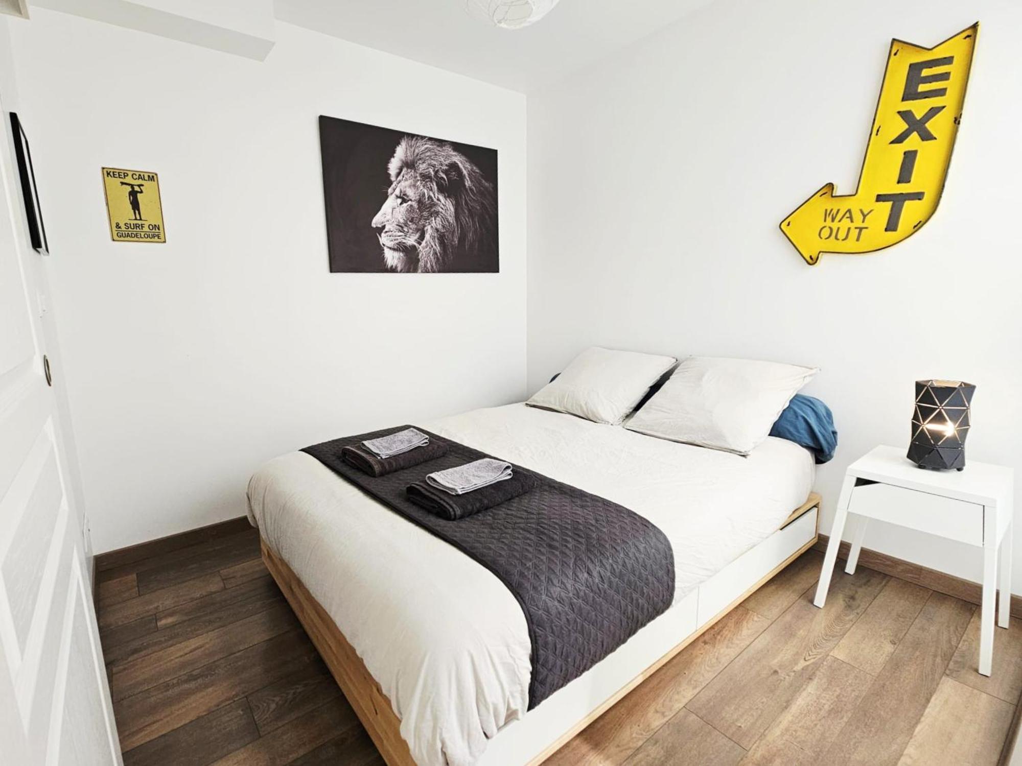 Passage Secret - Ideal Pro, Couples, Familles & Amis - Le Calme En Hypercentre - Wifi Haut Debit - Netflix - Machine A Laver - Gare, Cathedrale, Commerces, Restaurants & Transports En Commun A Moins De 10 Minutes A Pied Reims Exterior foto